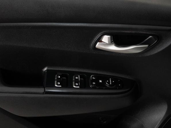 Kia Rio IV с пробегом 2018 года, цена 1 425 000 рублей, 93500 км, хэтчбек, Автокод Объявления