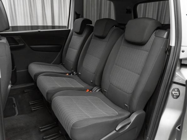 SEAT Alhambra II Рестайлинг с пробегом 2015 года, цена 1 360 000 рублей, 225219 км, минивэн, Автокод Объявления