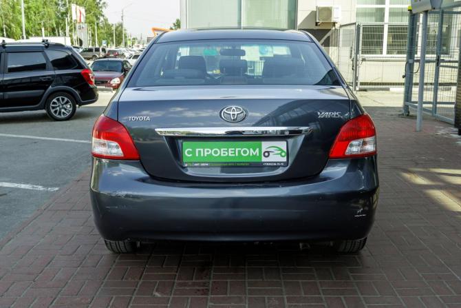 Toyota Yaris II с пробегом 2006 года, цена 470 000 рублей, 207000 км, седан, Автокод Объявления