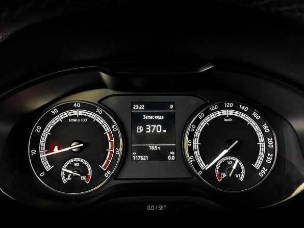 Skoda Karoq I с пробегом 2020 года, цена 2 225 000 рублей, 117615 км, внедорожник, Автокод Объявления
