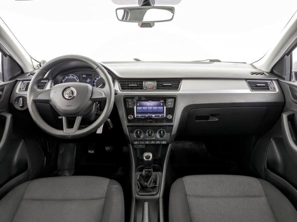 Skoda Rapid I Рестайлинг с пробегом 2019 года, цена 755 000 рублей, 178010 км, лифтбек, Автокод Объявления