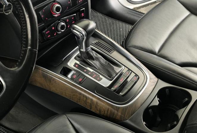 Audi Q5 I (8R) Рестайлинг с пробегом 2012 года, цена 2 000 000 рублей, 191388 км, внедорожник, Автокод Объявления