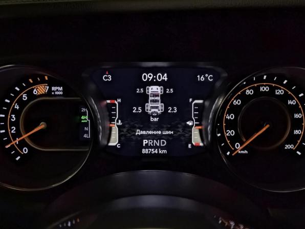 Jeep Wrangler IV (JL) с пробегом 2021 года, цена 4 705 000 рублей, 88754 км, внедорожник, Автокод Объявления