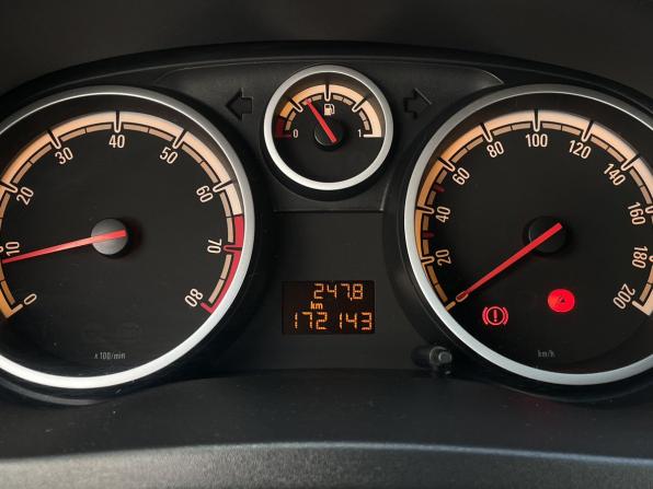 Opel Corsa D Рестайлинг II с пробегом 2011 года, цена 555 000 рублей, 172142 км, хэтчбек, Автокод Объявления