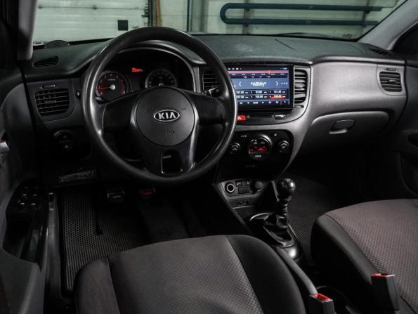 Kia Rio II Рестайлинг с пробегом 2010 года, цена 543 000 рублей, 200996 км, седан, Автокод Объявления