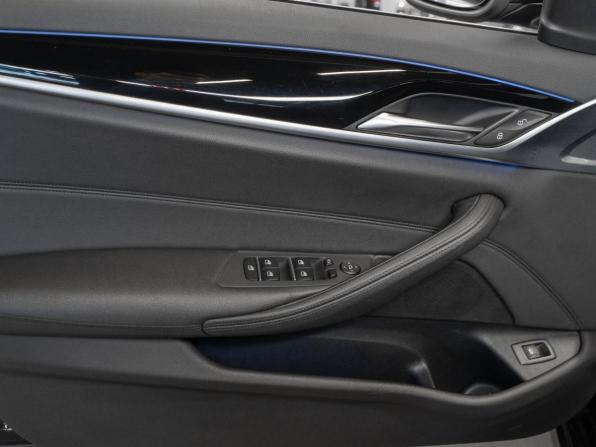 BMW 5 серии VII (G30/G31/G38) с пробегом 2018 года, цена 3 180 000 рублей, 94715 км, седан, Автокод Объявления