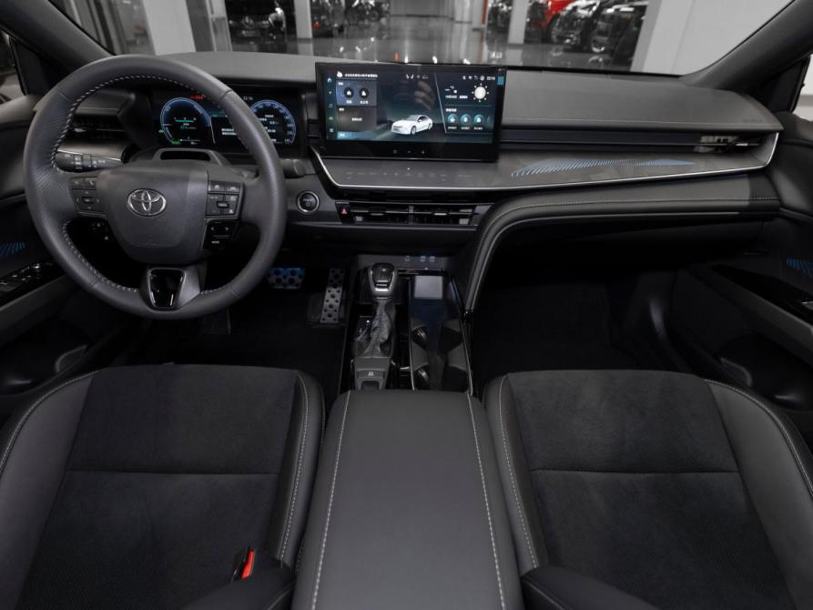 Toyota Camry IX (XV80) China Market Москва  - изображение 8