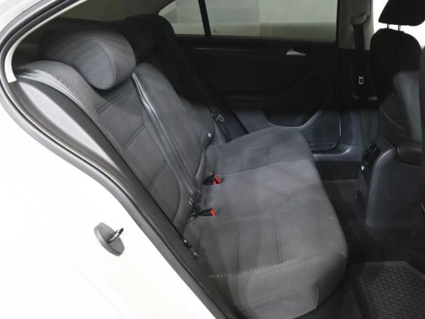 Volkswagen Jetta VI с пробегом 2013 года, цена 990 000 рублей, 260451 км, седан, Автокод Объявления