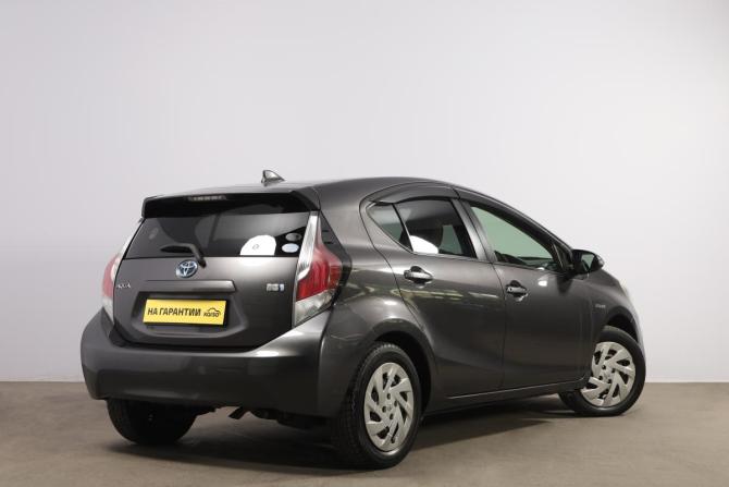 Toyota Aqua I Рестайлинг с пробегом 2016 года, цена 1 199 000 рублей, 174600 км, хэтчбек, Автокод Объявления