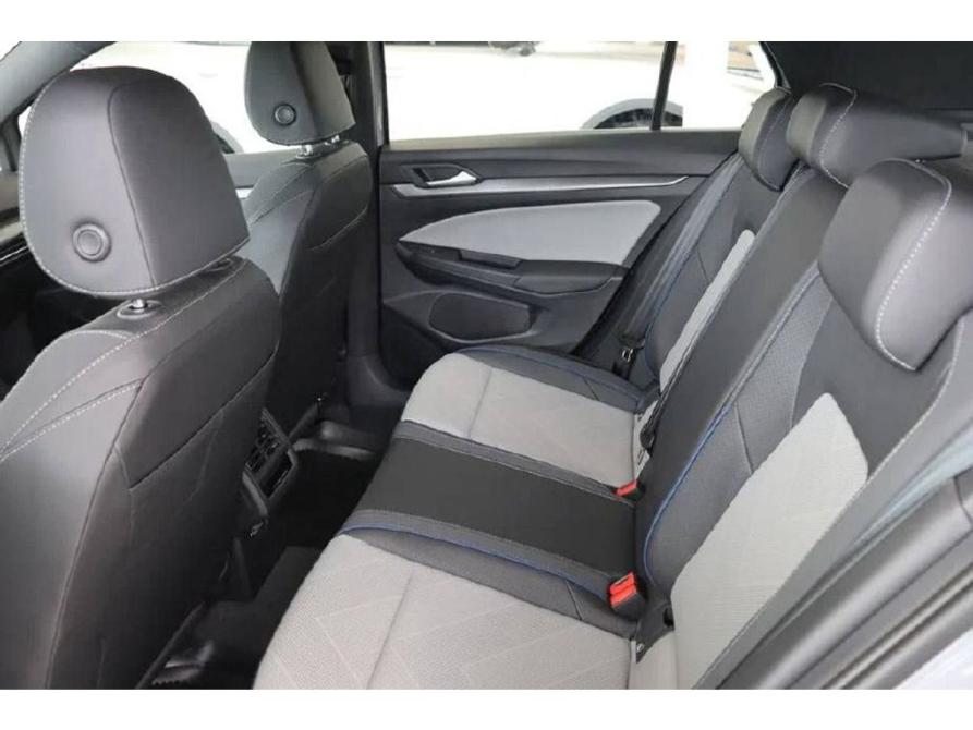 Volkswagen Golf VIII Рестайлинг Москва  - изображение 12