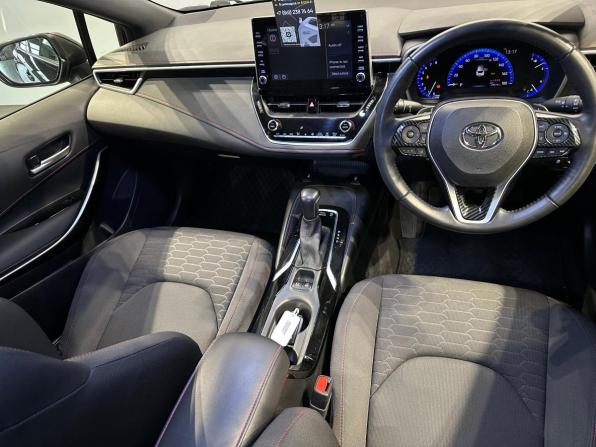 Toyota Corolla XII (E210) с пробегом 2020 года, цена 1 950 000 рублей, 29473 км, хэтчбек, Автокод Объявления