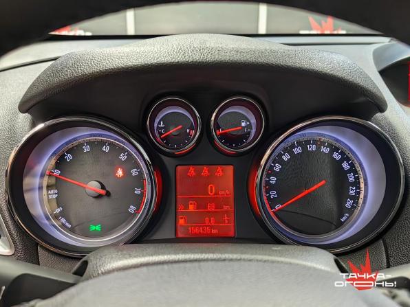 Opel Mokka I с пробегом 2013 года, цена 950 000 рублей, 154000 км, внедорожник, Автокод Объявления