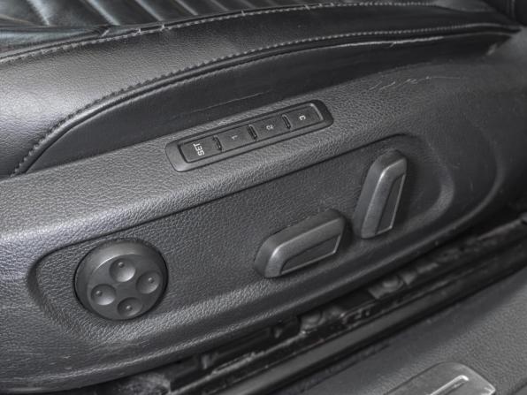 Volkswagen Passat B7 с пробегом 2011 года, цена 920 000 рублей, 176588 км, седан, Автокод Объявления