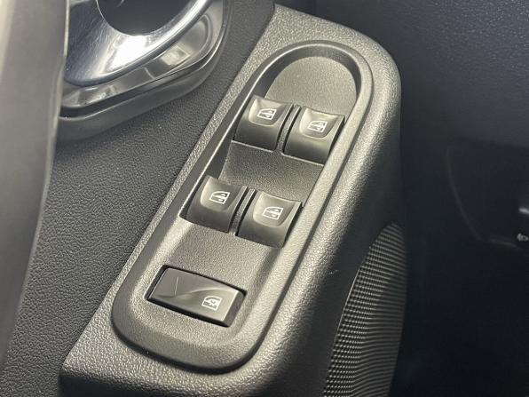 Renault Duster I Рестайлинг с пробегом 2015 года, цена 1 217 000 рублей, 183792 км, внедорожник, Автокод Объявления