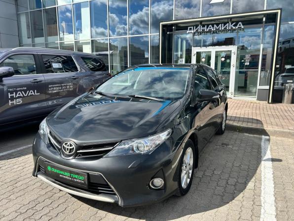 Toyota Auris II с пробегом 2013 года, цена 895 000 рублей, 304058 км, хэтчбек, Автокод Объявления