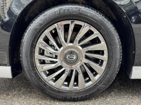 GAC M8 с пробегом 2024 года, цена 4 799 000 рублей, 8555 км, минивэн, Автокод Объявления