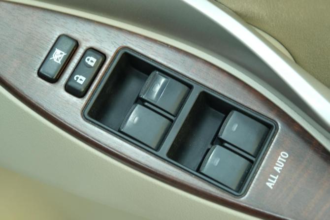 Toyota Premio II (T26) Рестайлинг с пробегом 2012 года, цена 1 599 000 рублей, 38500 км, седан, Автокод Объявления