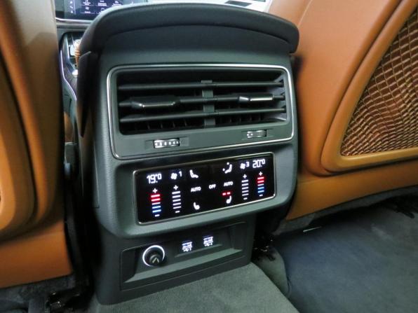 Audi Q8 I (4M) с пробегом 2019 года, цена 7 195 000 рублей, 135824 км, внедорожник, Автокод Объявления