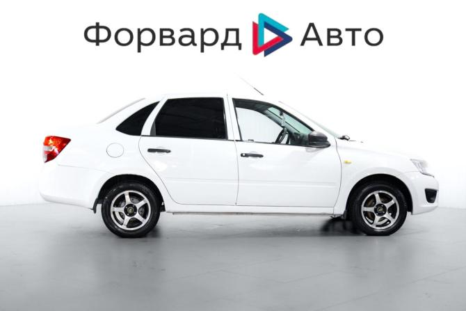 Lada (ВАЗ) Granta I с пробегом 2015 года, цена 360 000 рублей, 215000 км, седан, Автокод Объявления