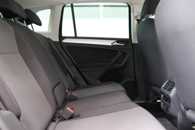 Volkswagen Tiguan II Рестайлинг с пробегом 2021 года, цена 2 081 000 рублей, 158850 км, внедорожник, Автокод Объявления