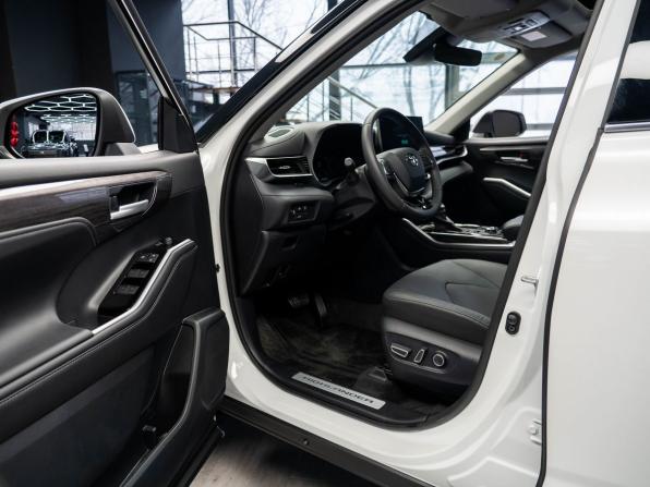 Toyota Highlander IV (XU70) с пробегом 2025 года, цена 5 450 000 рублей, 21 км, внедорожник, Автокод Объявления