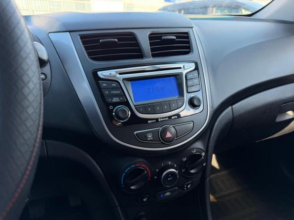 Hyundai Solaris I Рестайлинг с пробегом 2014 года, цена 849 000 рублей, 127290 км, хэтчбек, Автокод Объявления
