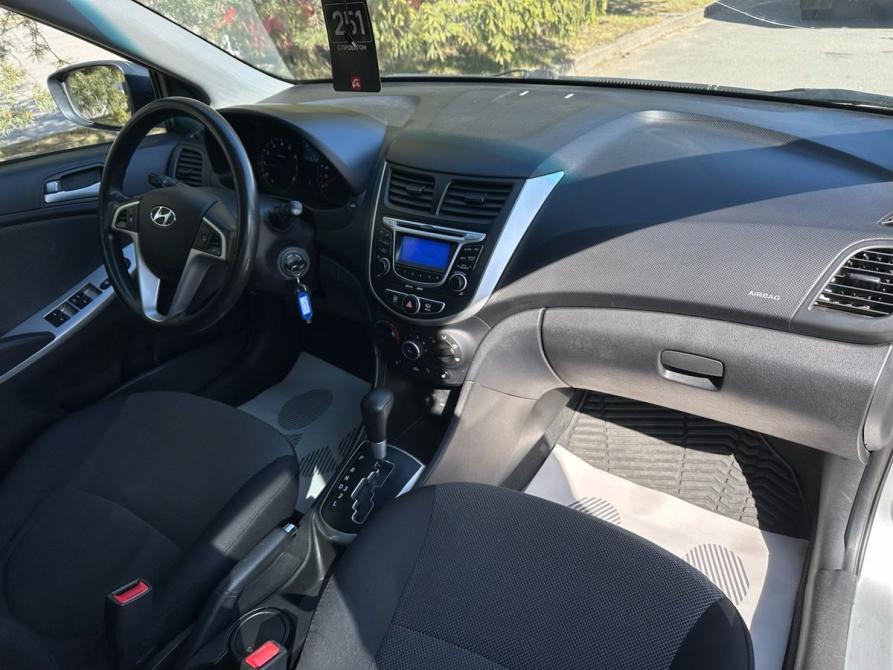 Hyundai Solaris I Санкт-Петербург  - изображение 19