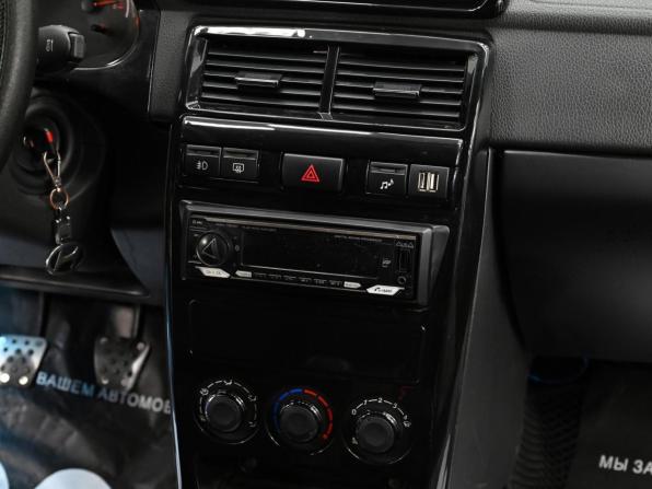 Lada (ВАЗ) Priora I с пробегом 2010 года, цена 269 000 рублей, 163000 км, седан, Автокод Объявления