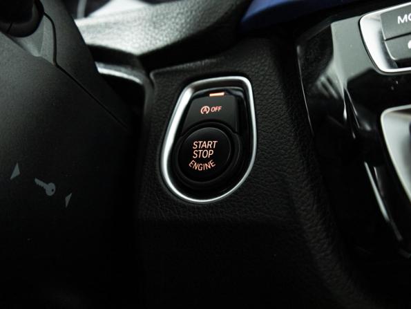 BMW 3 серии VI (F3x) Рестайлинг с пробегом 2018 года, цена 2 857 500 рублей, 108749 км, седан, Автокод Объявления