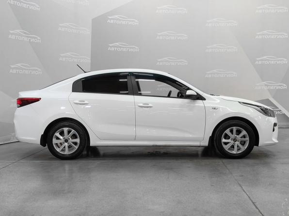 Kia Rio IV с пробегом 2018 года, цена 1 500 000 рублей, 83358 км, седан, Автокод Объявления