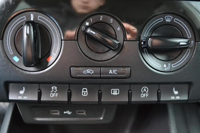 Skoda Rapid II с пробегом 2020 года, цена 1 350 000 рублей, 98860 км, лифтбек, Автокод Объявления