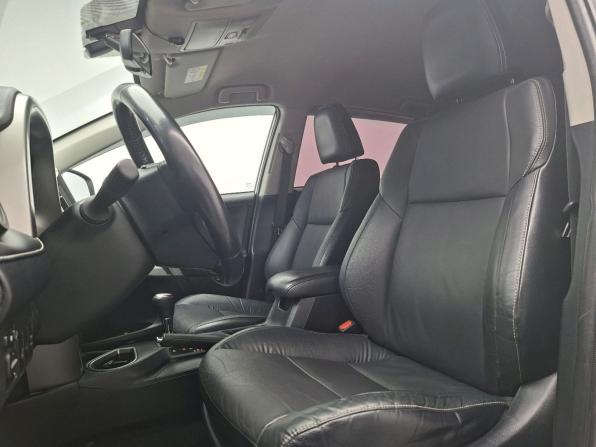 Toyota RAV4 IV (XA40) Рестайлинг с пробегом 2017 года, цена 2 589 000 рублей, 138087 км, внедорожник, Автокод Объявления