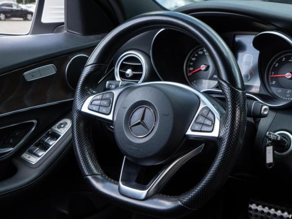 Mercedes-Benz C-Класс IV (W205) Рестайлинг с пробегом 2018 года, цена 2 470 000 рублей, 130709 км, седан, Автокод Объявления