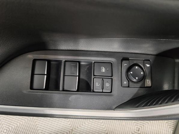 Toyota RAV4 V (XA50) с пробегом 2022 года, цена 3 349 000 рублей, 102698 км, внедорожник, Автокод Объявления