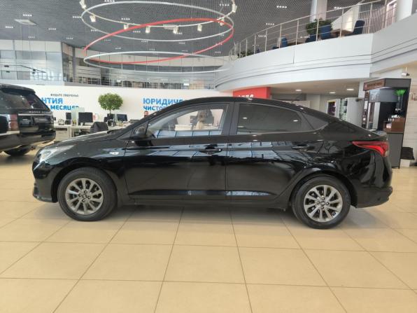 Hyundai Solaris II Рестайлинг с пробегом 2022 года, цена 1 450 000 рублей, 115626 км, седан, Автокод Объявления