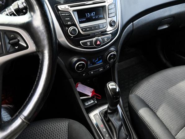Hyundai Solaris I Рестайлинг с пробегом 2015 года, цена 1 149 000 рублей, 94934 км, хэтчбек, Автокод Объявления