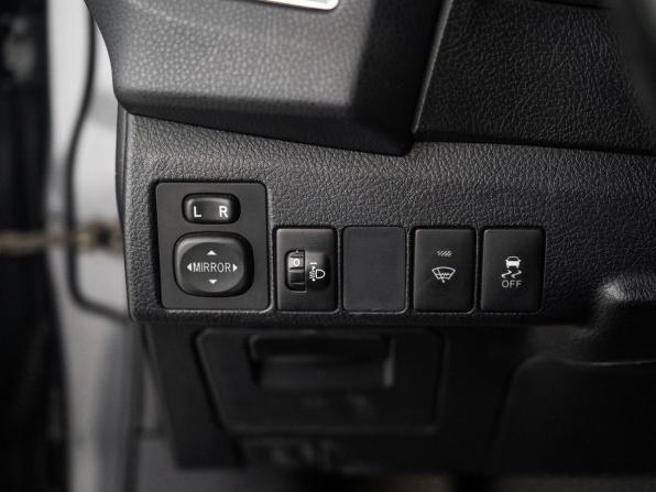 Toyota Corolla XI (E160 E170 E180) с пробегом 2013 года, цена 1 074 999 рублей, 145093 км, седан, Автокод Объявления