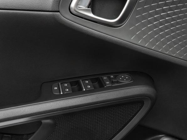 Kia Soul III с пробегом 2020 года, цена 2 180 000 рублей, 72110 км, хэтчбек, Автокод Объявления