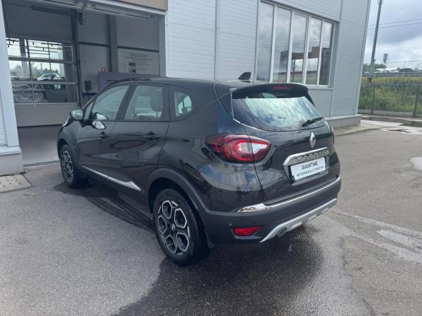 Renault Kaptur I Рестайлинг с пробегом 2021 года, цена 1 685 000 рублей, 65620 км, внедорожник, Автокод Объявления