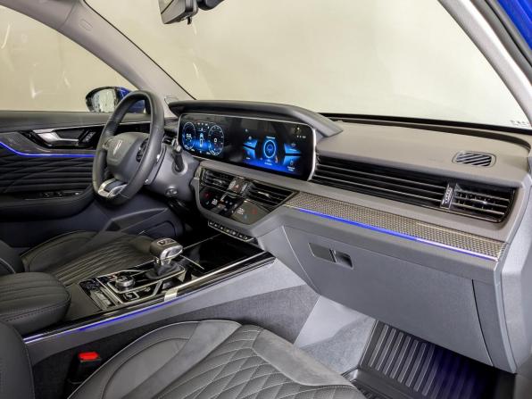 Hongqi HS5 I с пробегом 2024 года, цена 2 850 000 рублей, 6405 км, внедорожник, Автокод Объявления