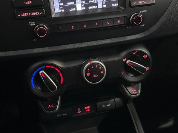 Kia Rio IV с пробегом 2018 года, цена 1 250 000 рублей, 135000 км, седан, Автокод Объявления