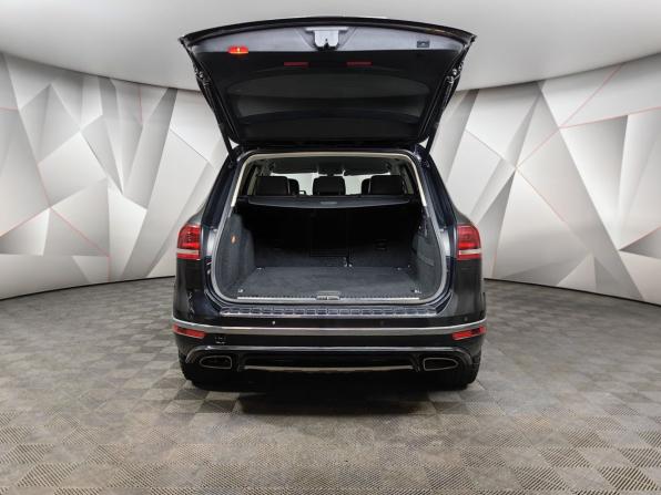 Volkswagen Touareg II Рестайлинг с пробегом 2017 года, цена 2 590 000 рублей, 315636 км, внедорожник, Автокод Объявления