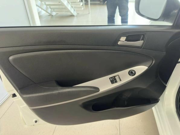 Hyundai Solaris I Рестайлинг с пробегом 2014 года, цена 768 000 рублей, 206000 км, седан, Автокод Объявления