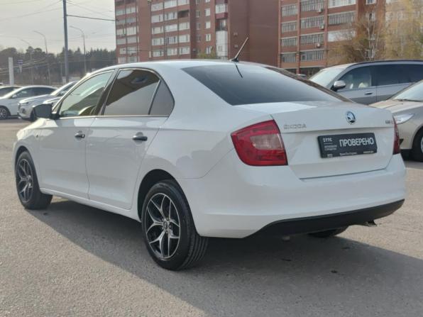 Skoda Rapid I с пробегом 2016 года, цена 900 000 рублей, 104429 км, лифтбек, Автокод Объявления