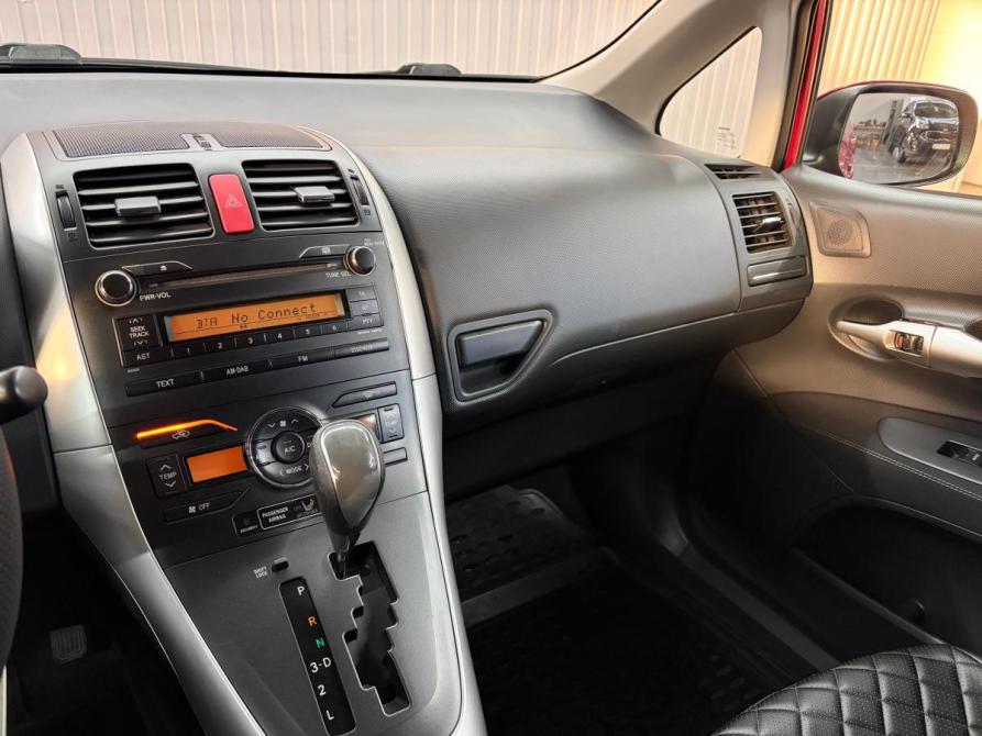 Toyota Auris I Рестайлинг Краснодар  - изображение 11