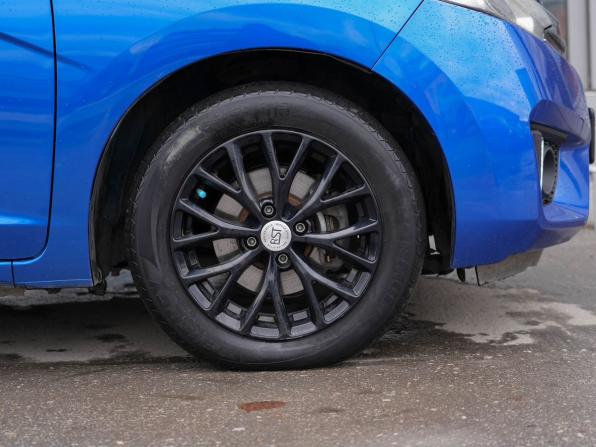 Honda Fit III Рестайлинг с пробегом 2017 года, цена 1 103 000 рублей, 164766 км, хэтчбек, Автокод Объявления