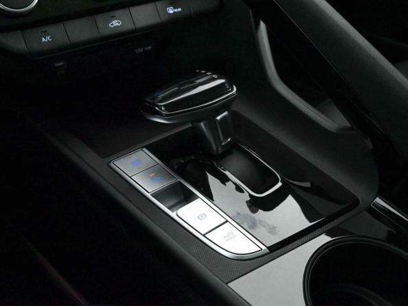 Hyundai Elantra VII (CN7) Рестайлинг с пробегом 2024 года, цена 3 140 000 рублей, 5919 км, седан, Автокод Объявления