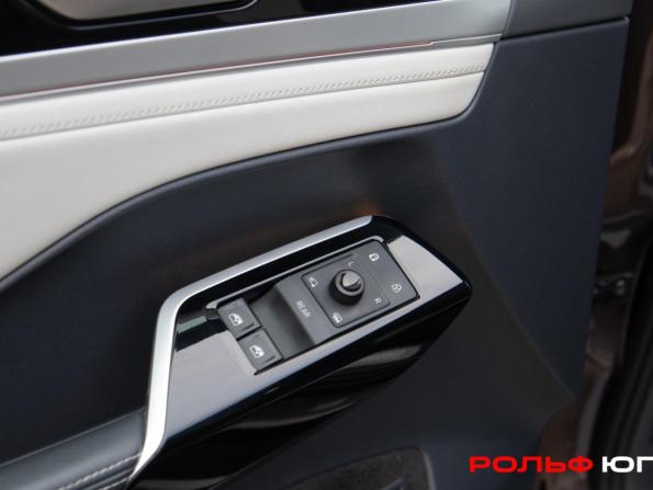 Volkswagen ID.6 с пробегом 2022 года, цена 2 749 000 рублей, 100486 км, внедорожник, Автокод Объявления
