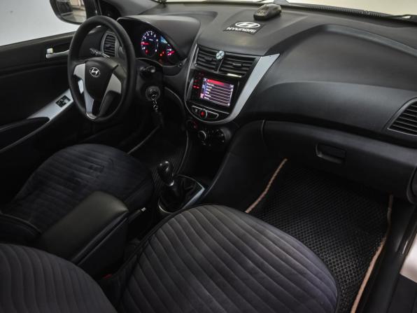 Hyundai Solaris I с пробегом 2011 года, цена 649 000 рублей, 143335 км, седан, Автокод Объявления