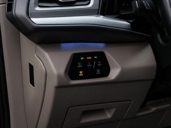 Volkswagen Multivan T7 с пробегом 2022 года, цена 5 870 000 рублей, 83948 км, минивэн, Автокод Объявления